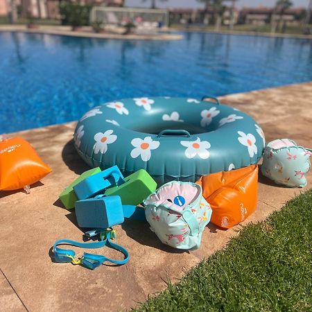 מרקש Mini-Villa Situee Dans Une Residence Prestigia A Marrakech, Avec Une Vue Sur La Piscine Et Le Golf Une Securite 24H Sur 24 Et Une Proximite Ideale De L Aeroport 5 Minutes C Est Une Offre Parfaite Pour Des Vacances מראה חיצוני תמונה